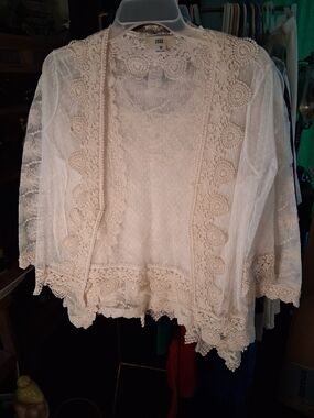 ISSI Cream Lace Crochet Open-Front Tunic